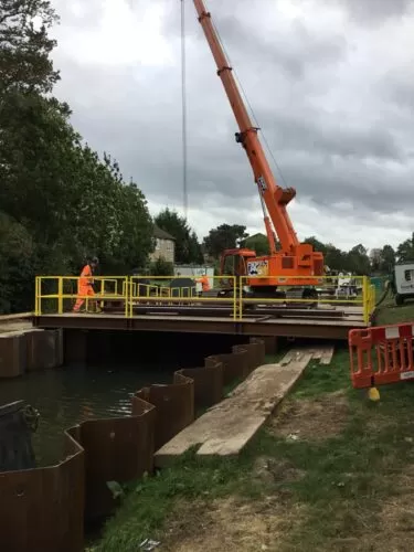 Piling crane