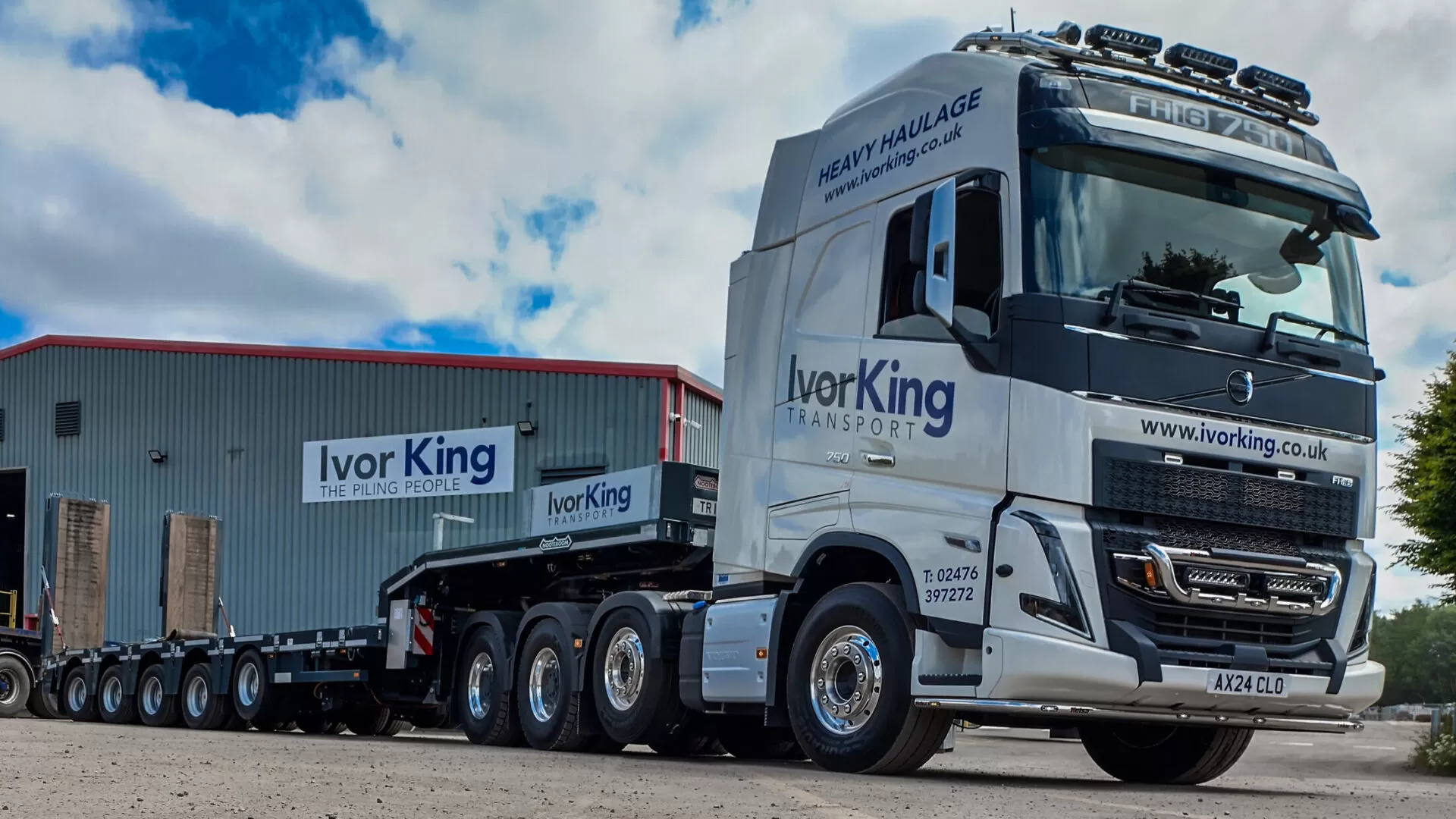 Lorry & Trailer Carousel