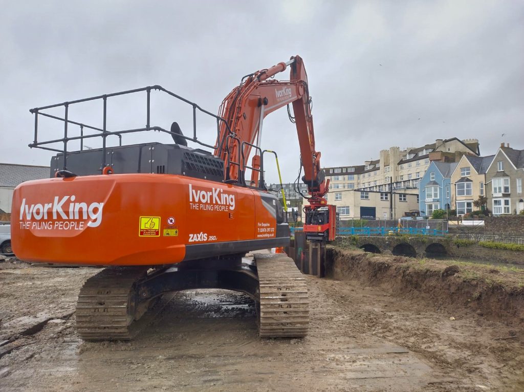 Movax Vibratory Hammer